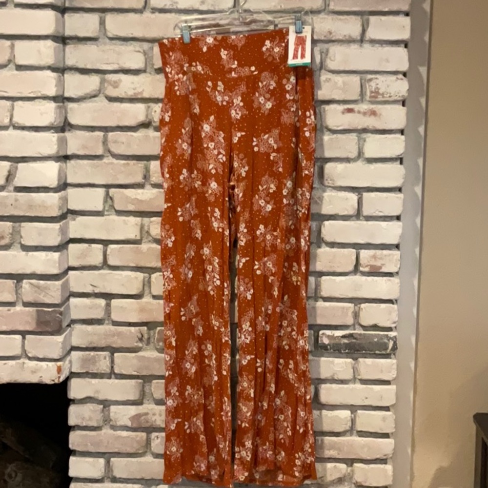 New With Tags Pull on Pants, Size XL